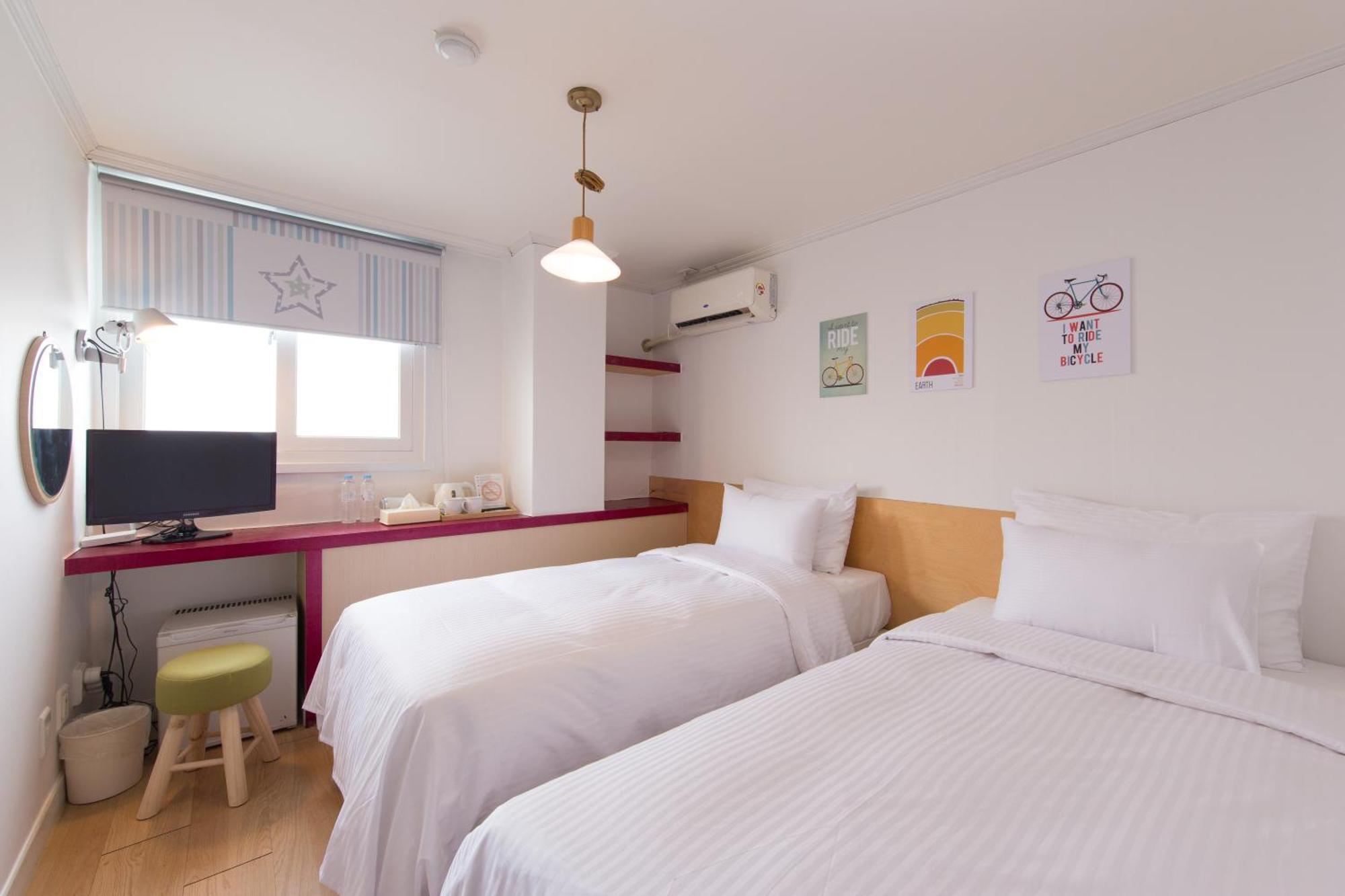 Travel Monster Hotel Seoul Exterior photo