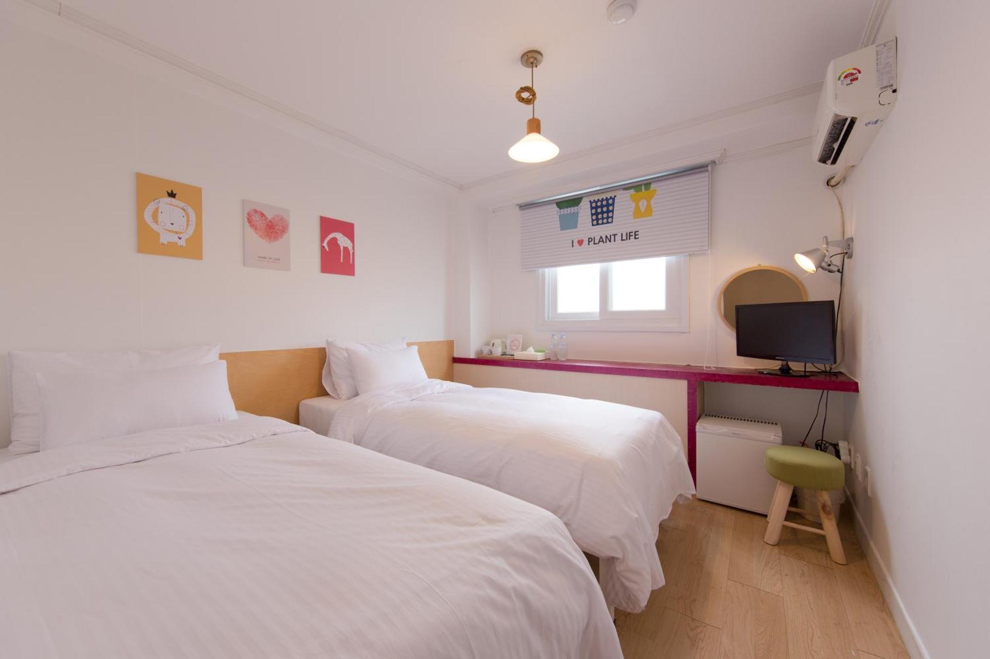 Travel Monster Hotel Seoul Exterior photo