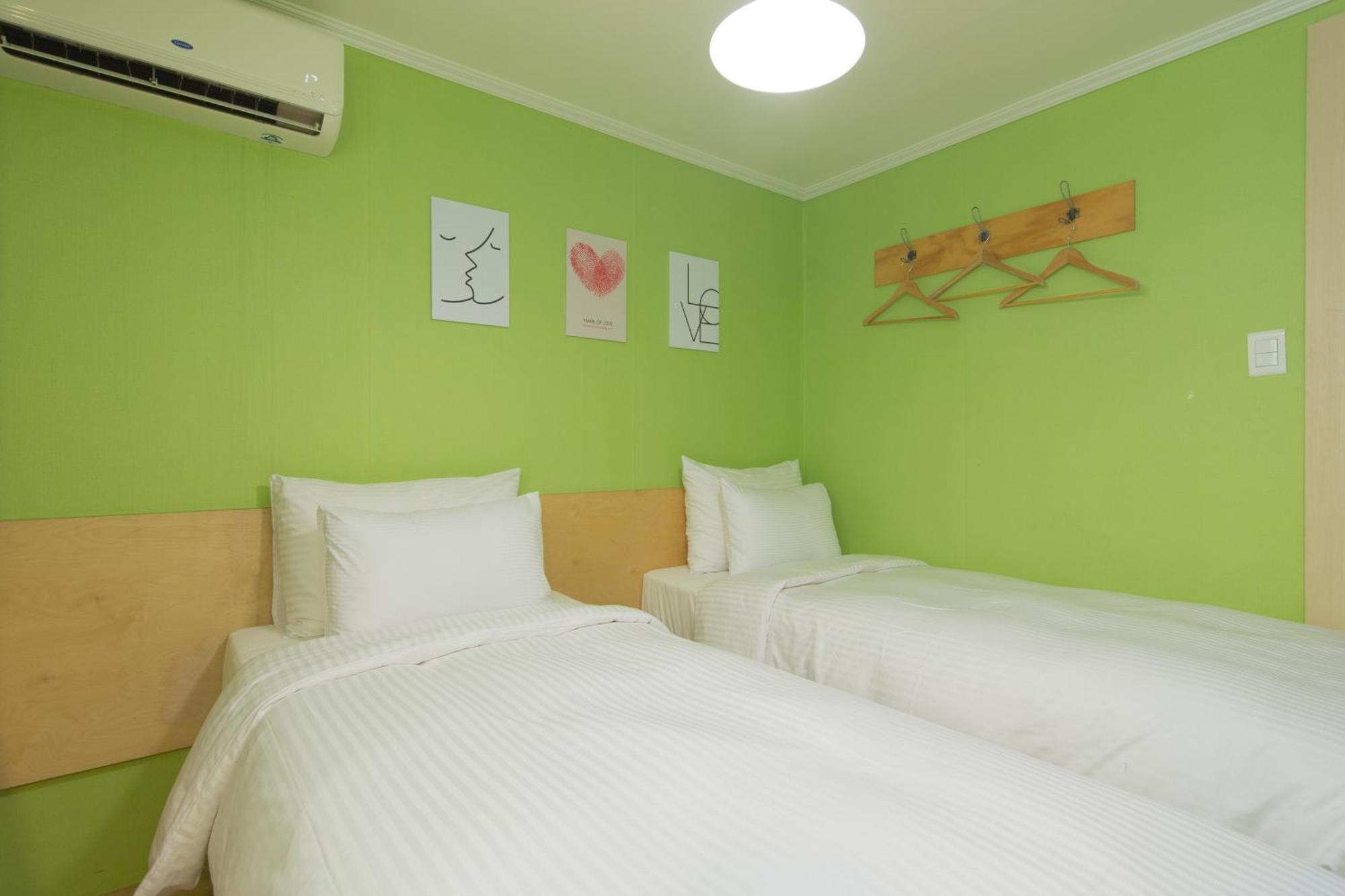 Travel Monster Hotel Seoul Exterior photo