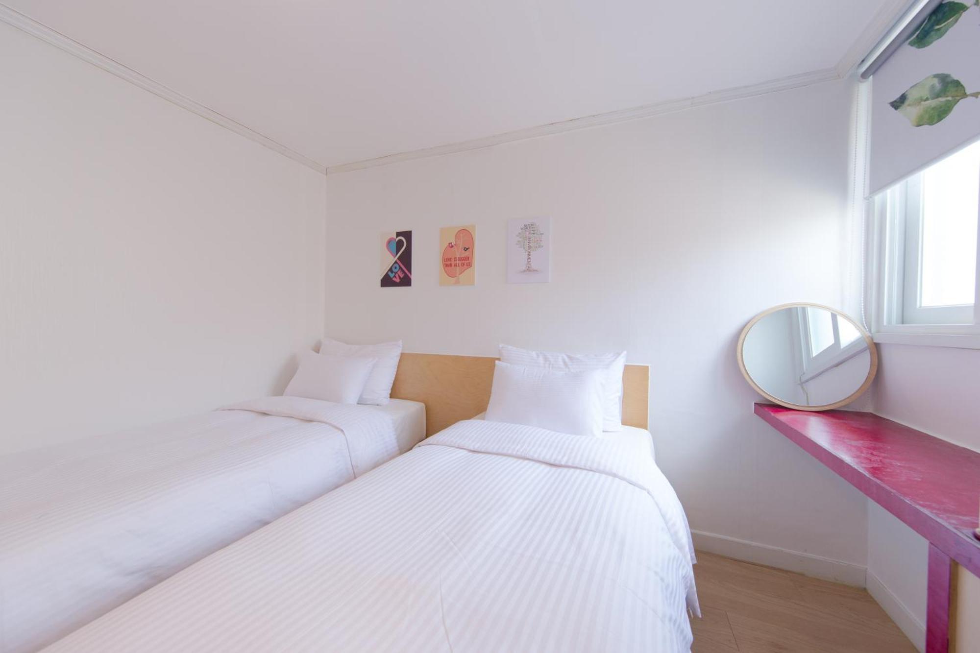 Travel Monster Hotel Seoul Exterior photo