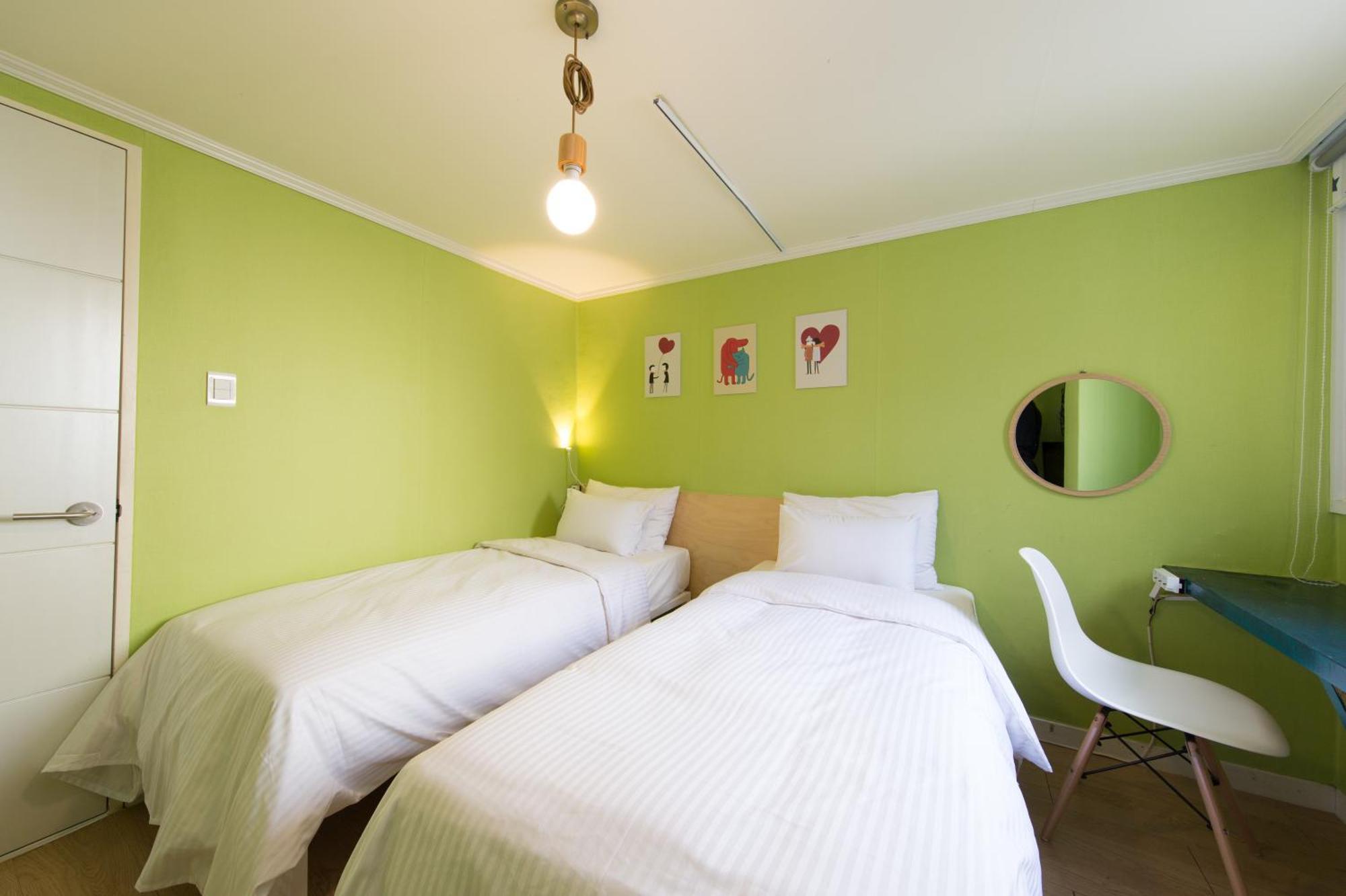 Travel Monster Hotel Seoul Exterior photo