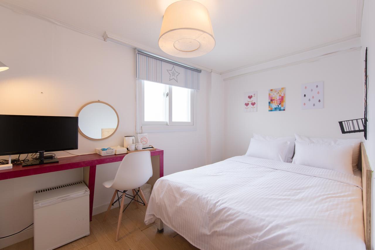 Travel Monster Hotel Seoul Exterior photo